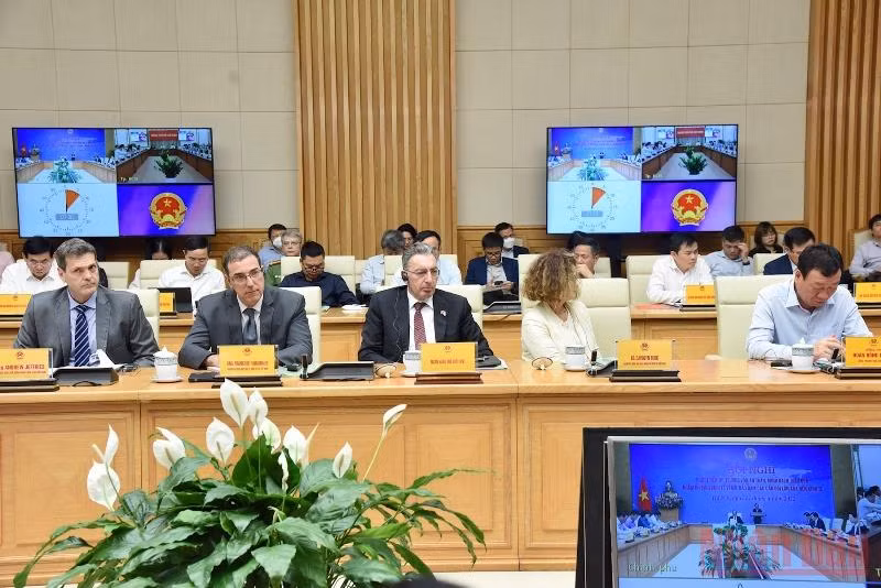 Phát triển thị trường vốn an toàn, minh bạch, hiệu quả -0