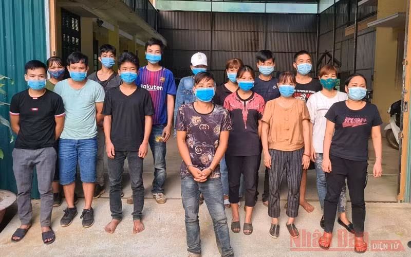 Nhóm người trên đường xuất cảnh trái phép bị Bộ đội Biên phòng phát hiện, ngăn chặn.