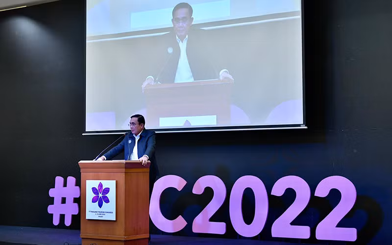 Thủ tướng Thái Lan phát biểu tại Đại hội Du lịch Thái Lan 2022.