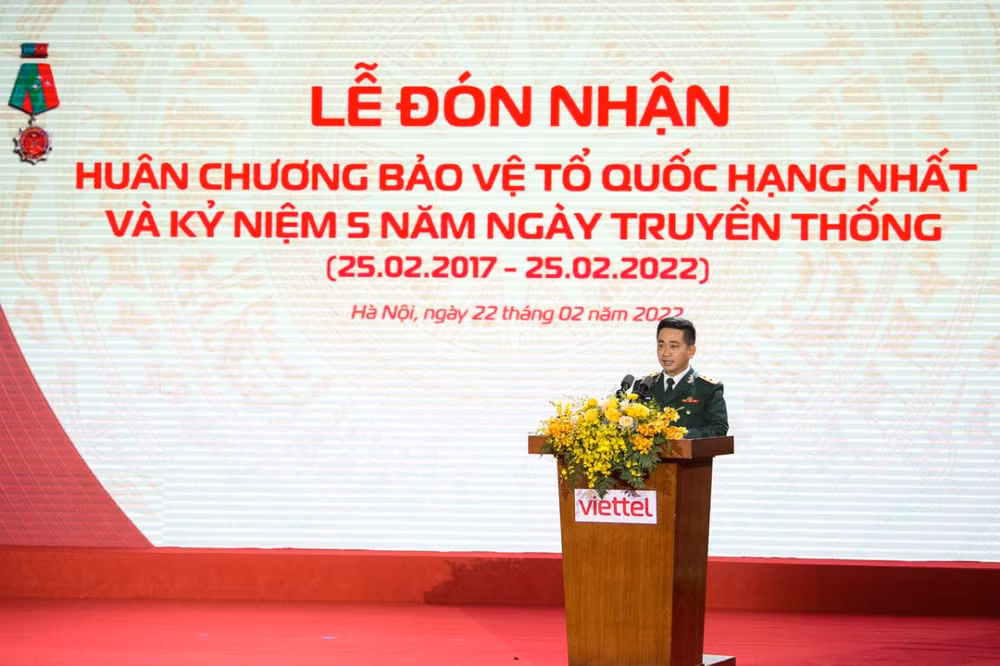 Viện Hàng không Vũ trụ Viettel đón nhận Huân chương Bảo vệ Tổ quốc hạng Nhất -0