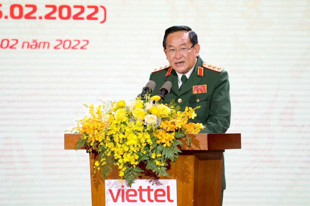 Thượng tướng Võ Minh Lương đánh giá cao quyết tâm, sáng tạo, nỗ lực của Viện Hàng không Vũ trụ Viettel trong việc làm chủ những công nghệ quan trọng. Viện Hàng không Vũ trụ Viettel đón nhận Huân chương Bảo vệ Tổ quốc hạng Nhất -0