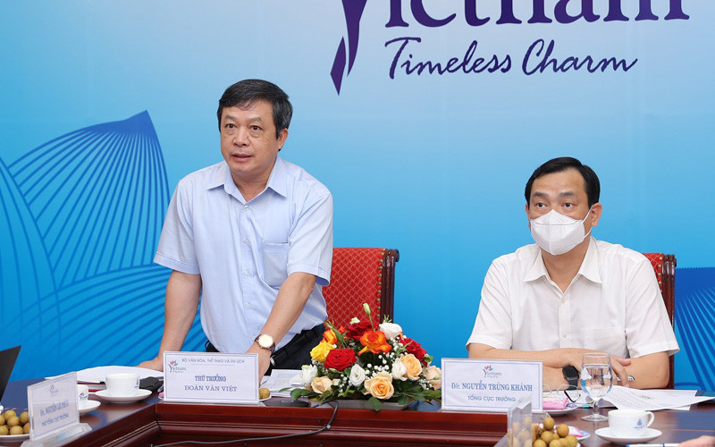 Thứ trưởng Văn hóa - Thể thao và Du lịch Đoàn Văn Việt và Tổng cục trưởng TCDL Nguyễn Trùng Khánh tại Hội nghị chiều 23/9 (Ảnh: TCDL) Đón khách quốc tế đến Phú Quốc: tính toán kỹ theo tiến độ vaccine -0