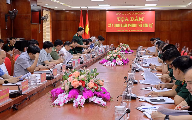 Các đại biểu tham dự buổi tọa đàm.