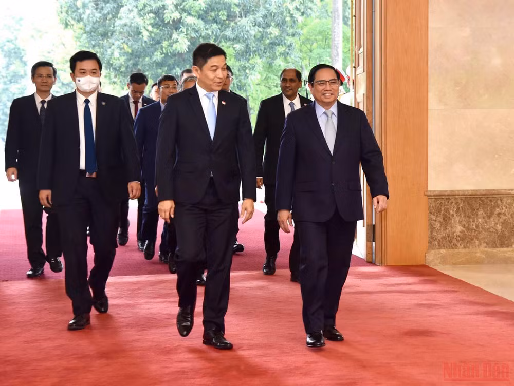 Thủ tướng Phạm Minh Chính tiếp Chủ tịch Quốc hội Singapore Tan Chuan-Jin -0