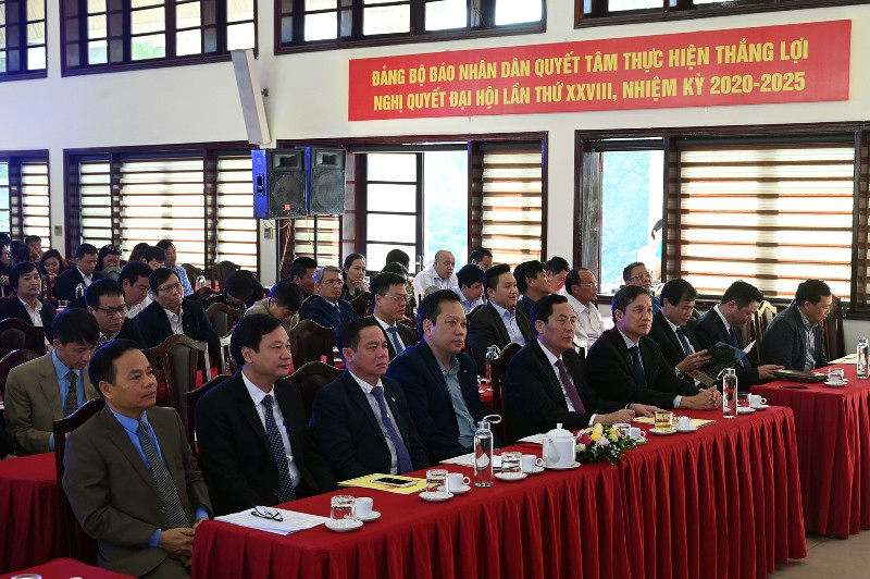 Đại biểu các cơ quan Trung ương và Báo Nhân Dân dự đại hội. Đại hội Thi đua yêu nước Báo Nhân Dân lần thứ 3 -0