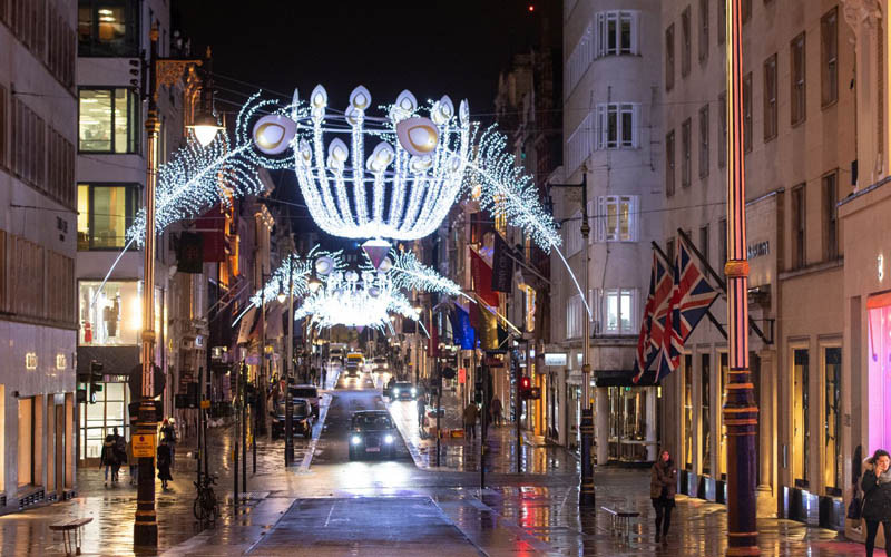 Đường phố London (Anh) vắng lặng trong lễ Giáng sinh 2020 (Ảnh:SKY) Du lịch thế giới 2020: Tổn thất và tự làm mới -0