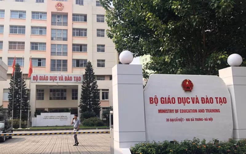 Bộ Giáo dục và Đào tạo yêu cầu gửi thông tin xử lý vụ việc trước ngày 31/5/2022. 