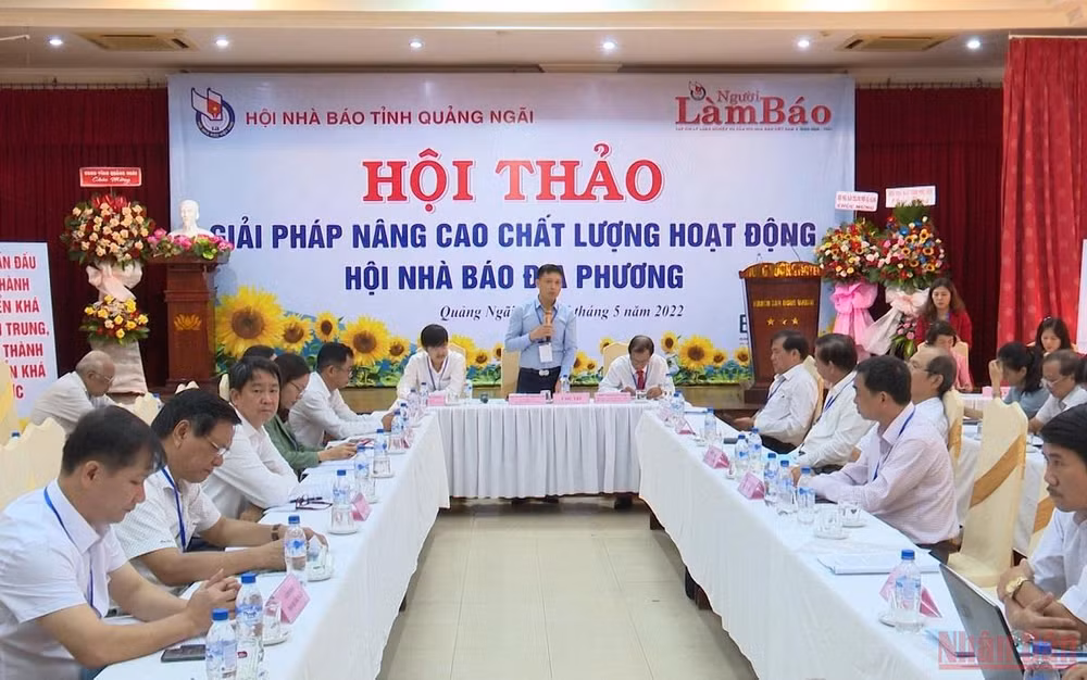 Quang cảnh hội thảo “Giải pháp nâng cao chất lượng hoạt động của Hội Nhà báo địa phương”.