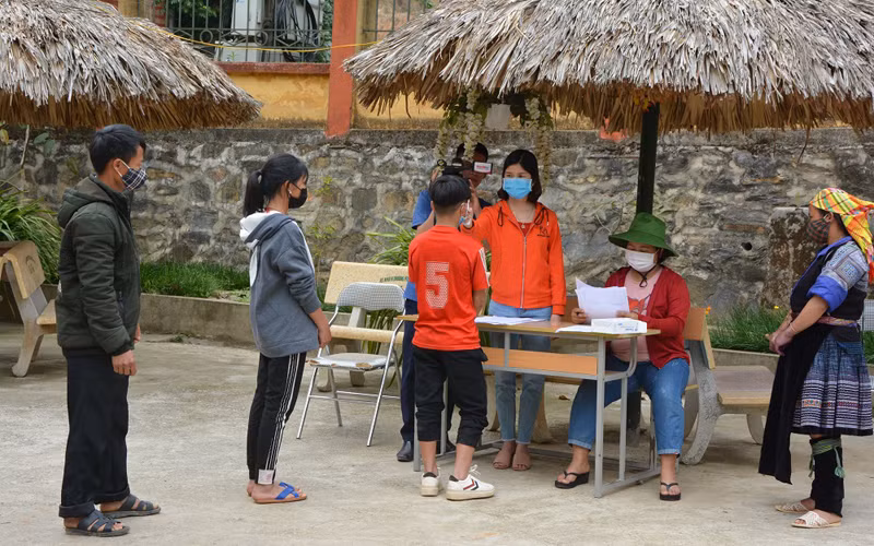 Học sinh Yên Bái tự tin trong năm học mới -0