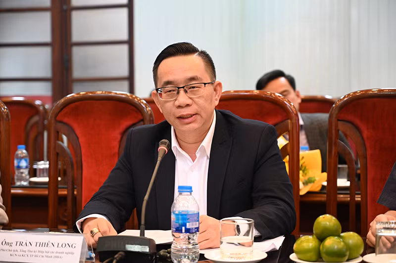 Giao lưu trực tuyến 