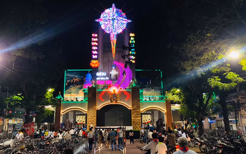 Rộn ràng không khí đón Giáng sinh ở Đồng Nai -0