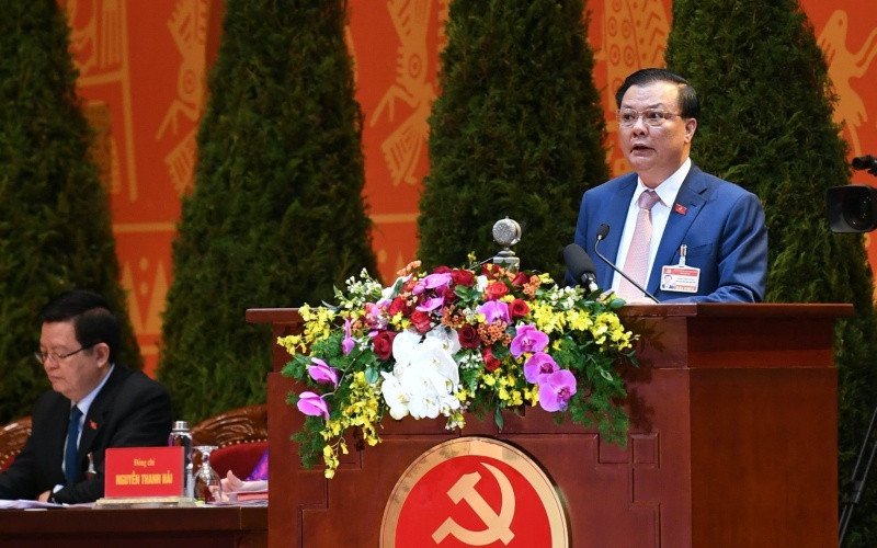 Đồng chí Đinh Tiến Dũng, Ủy viên Trung ương Đảng, Bí thư Ban Cán sự đảng, Bộ trưởng Tài chính trình bày tham luận. IMG_2562-1611736694984.jpg
