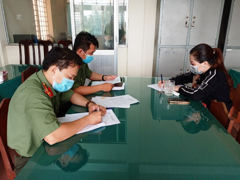 Cơ quan chức năng đã giáo dục, nhắc nhở đối với Phan Hồng Thanh Trúc vì hành vi đăng tin sai sự thật về ca tử vong do Covid-19. a2.jpg -0
