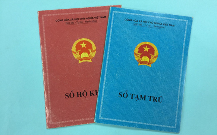 Ảnh minh họa: Sổ hộ khẩu, Sổ tạm trú được "tồn tại" đến hết năm 2022. Sổ hộ khẩu, Sổ tạm trú được tồn tại đến hết năm 2022 -0