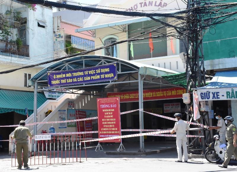 Đà Nẵng phong tỏa, kiểm soát chặt ở các chợ. Một ca mắc Covid-19 ở Đà Nẵng có lịch trình phức tạp chưa rõ nguồn lây -0