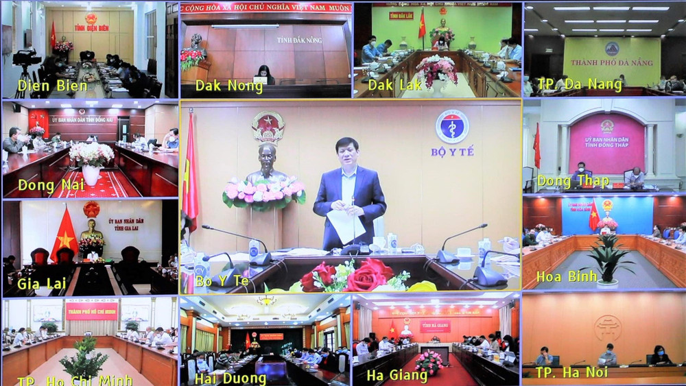 Hội nghị trực tuyến với các điểm cầu Ủy ban nhân dân các tỉnh, thành phố. (Ảnh: NGUYỄN NHIÊN) Bộ trưởng Y tế lo ngại nguy cơ bùng phát dịch lớn trong thời gian tới -0