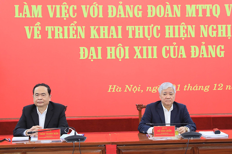 Đồng chí Trần Thanh Mẫn và đồng chí Đỗ Văn Chiến chủ trì buổi làm việc. (Ảnh: Quang Vinh) Đoàn kiểm tra của Bộ Chính trị làm việc với Đảng đoàn Mặt trận Tổ quốc Việt Nam -0