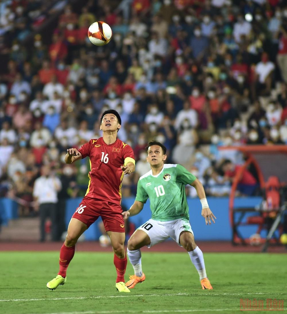 (Ảnh: TRẦN HẢI) (Hết hiệp 1) U23 Việt Nam 0-0 U23 Indonesia: Thế trận giằng co -0