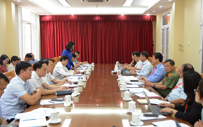 Đoàn công tác của Ban Chỉ đạo cấp quốc gia Kỳ thi tốt nghiệp trung học phổ thông năm 2022 làm việc với Ban Chỉ đạo thi tỉnh Vĩnh Phúc. Cảnh giác với các thiết bị công nghệ cao lọt vào phòng thi -0