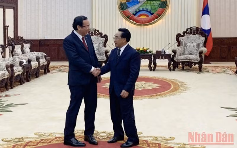 Đồng chí Nguyễn Văn Nên chào xã giao lãnh đạo cấp cao Đảng, Nhà nước Lào -0