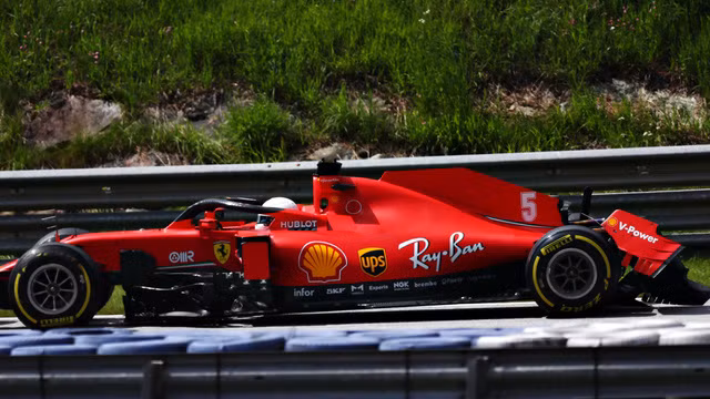 Lewis Hamilton giành chiến thắng đầu tiên tại mùa giải F1 2020 -0