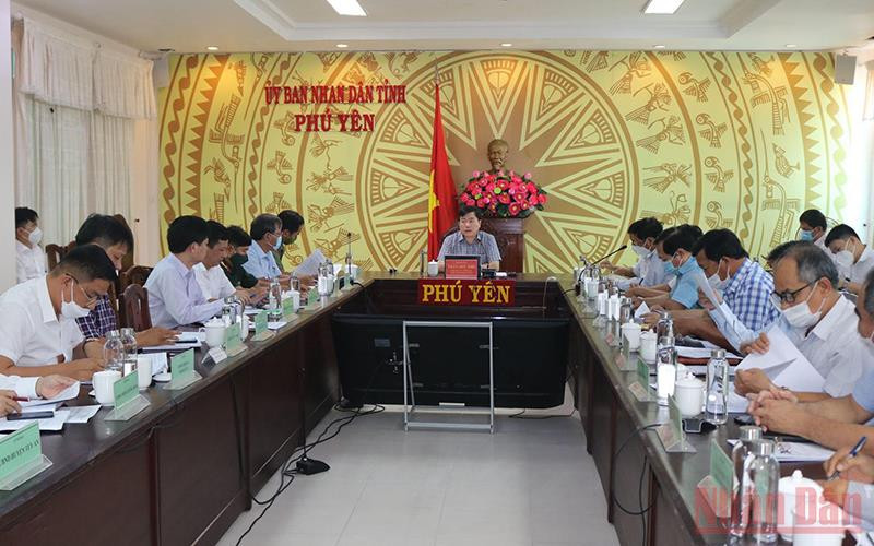Quang cảnh buổi làm việc.