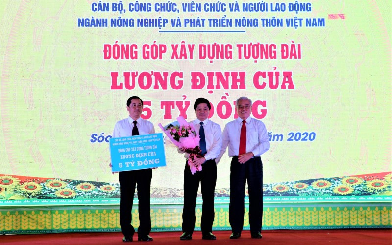 Ngành nông nghiệp đóng góp 5 tỷ đồng xây dựng tượng đài GS,BS Lương Định Của. Khánh thành tượng đài nhà nông học Lương Định Của -0