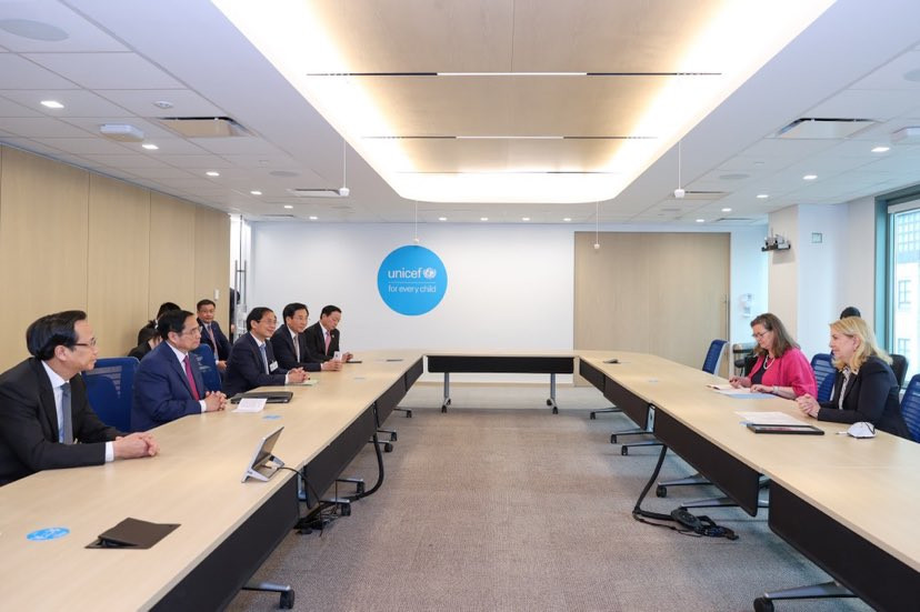 Thủ tướng đề nghị UNICEF tiếp tục hỗ trợ kỹ thuật, chuyên môn để Việt Nam có thể đạt được các Mục tiêu Phát triển bền vững liên quan đến trẻ em vào năm 2030. (Ảnh: chinhphu.vn) Những thành công trong bảo vệ, chăm sóc, giáo dục trẻ em rất có giá trị đối với LHQ và cộng đồng quốc tế -0
