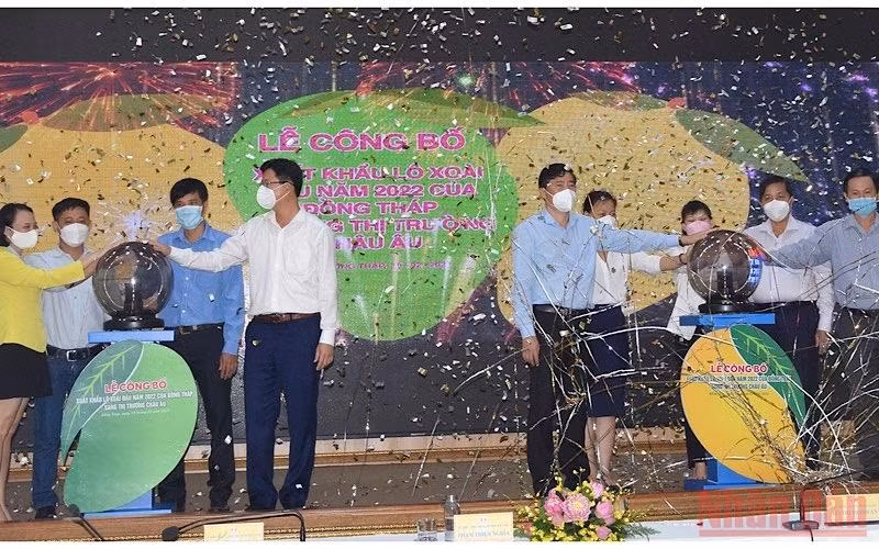 Nghi thức công bố xuất khẩu lô xoài đầu tiên năm 2022 của Đồng Tháp sang thị trường châu Âu.