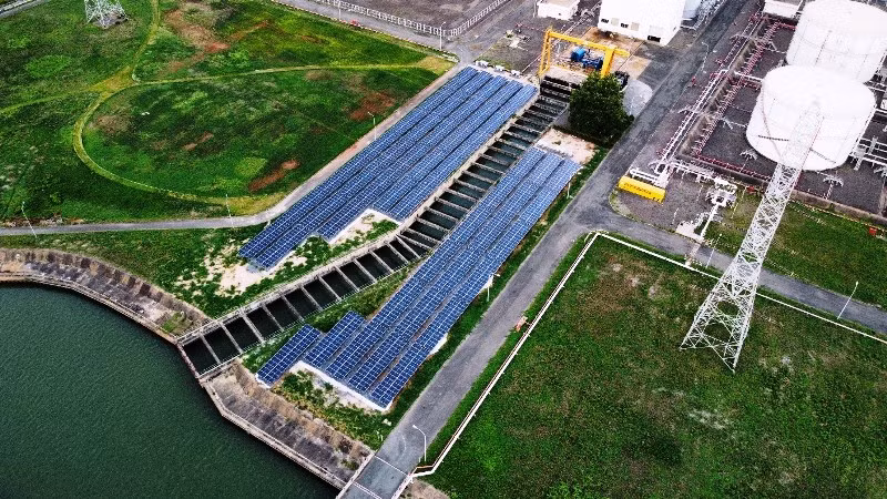 Hệ thống điện mặt trời tại Công ty Nhiệt điện Phú Mỹ.