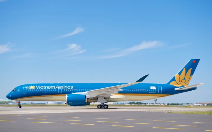 VNA dừng 27 chuyến bay đến Thanh Hóa và Nghệ An do bão số 2