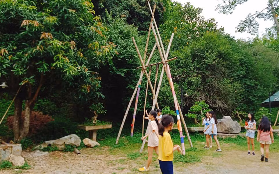 Giám đốc Bảo tàng không gian văn hóa Mường được trao giải thưởng về Di sản -1