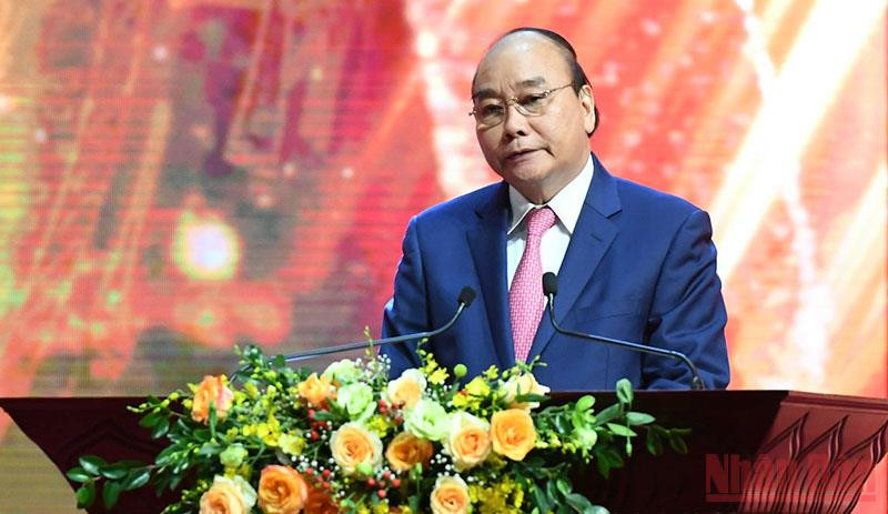 Chủ tịch nước Nguyễn Xuân Phúc phát biểu tại Lễ trao giải (Ảnh: Thủy Nguyên). Chủ tịch nước trao Giải Đặc biệt Giải Báo chí Quốc gia tặng Báo Nhân Dân -0