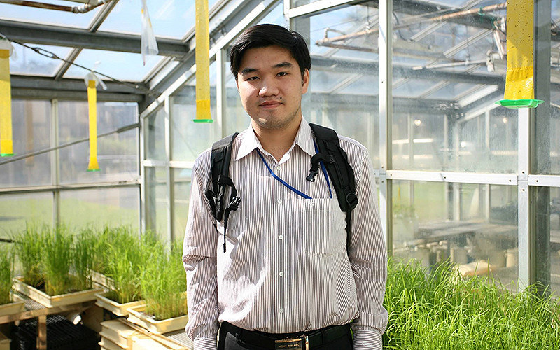 Dù còn trẻ, nhưng TS Chu Đức Hà lại có bề dày thành tích trong nghiên cứu khoa học với hàng trăm công trình. 2_IMG_6512-1639395350401.jpg