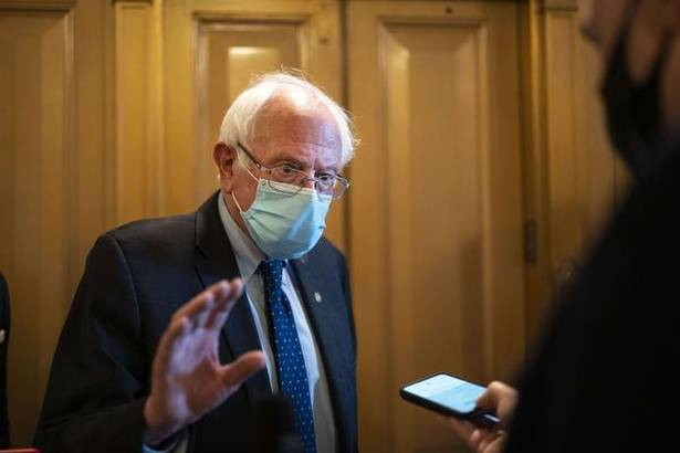 Thượng nghị sĩ Mỹ Bernie Sanders. 10 thượng nghị sĩ Mỹ kêu gọi Tổng thống Biden ủng hộ miễn trừ bản quyền vaccine -0