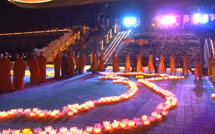 Lễ cầu nguyện quốc thái dân an, thắp nến tri ân các anh hùng liệt sĩ -0