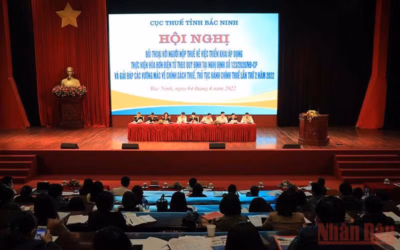 Toàn cảnh hội nghị.