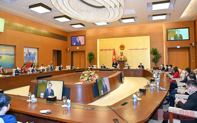 Gặp mặt đoàn đại biểu dự Diễn đàn các nhà lãnh đạo doanh nghiệp năm 2021. Ảnh: Duy Linh Doanh nhân, doanh nghiệp cùng tham gia cải thiện môi trường đầu tư, tăng sức cạnh tranh -0