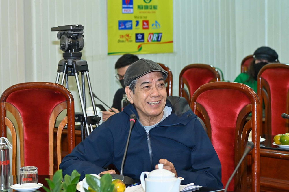Nhà báo Nguyễn Lưu phát biểu tại buổi họp báo. (Ảnh: Duy Linh) Họp báo Giải vô địch bóng bàn toàn quốc Báo Nhân Dân lần thứ 39 -0