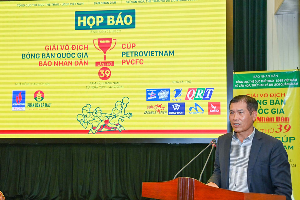 Phó Tổng cục trưởng phụ trách Tổng cục Thể dục Thể thao Trần Đức Phấn phát biểu tại buổi họp báo. (Ảnh: Duy Linh) Họp báo Giải vô địch bóng bàn toàn quốc Báo Nhân Dân lần thứ 39 -0