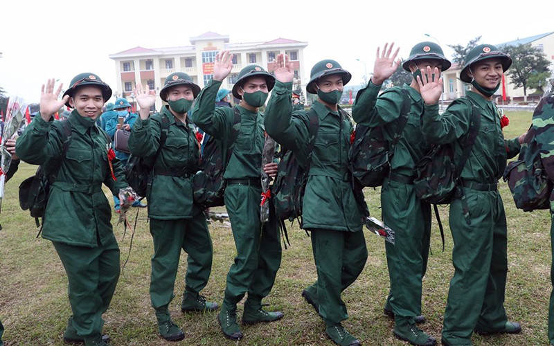 Tân binh tỉnh Bắc Giang hồ hởi trong Ngày hội tòng quân. Tự hào được lên đường bảo vệ Tổ quốc -0