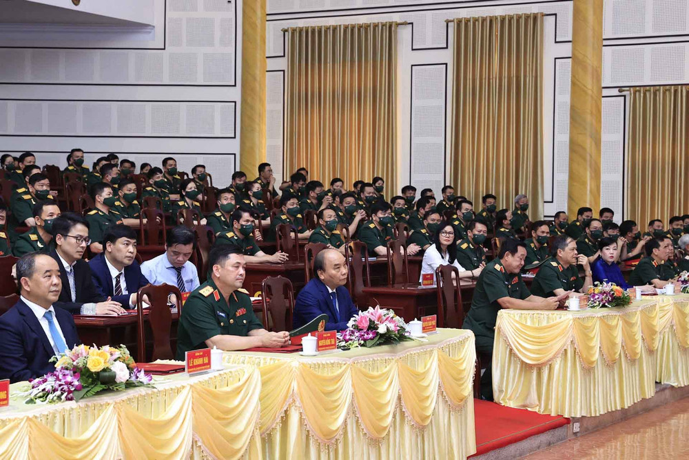 Chủ tịch nước Nguyễn Xuân Phúc tại buổi làm việc với Bộ Tư lệnh Quân khu 1. (Ảnh: TTXVN) Quân khu 1 chủ động nắm chắc, dự báo tình hình, hoàn thành tốt mọi nhiệm vụ được giao -0