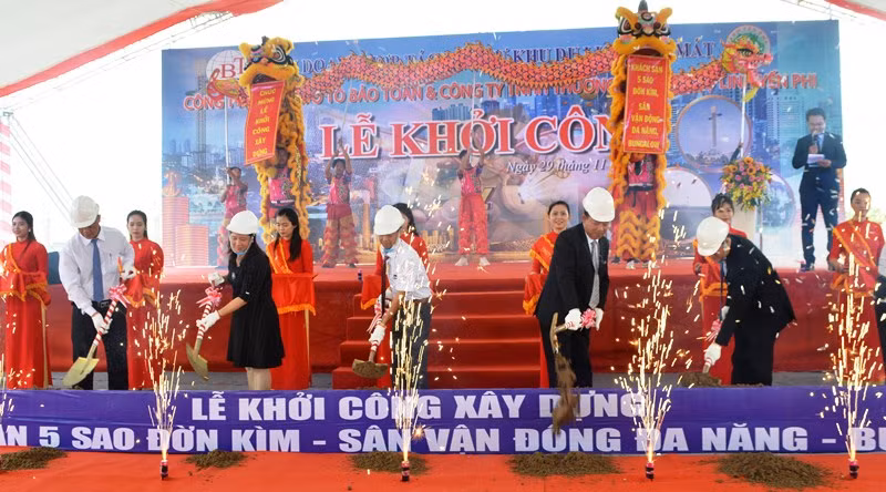 Lễ khởi công xây dựng các công trình du lịch tại vùng ven biển Bạc Liêu.