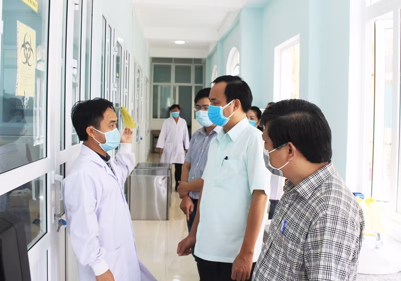 Những người trên tuyến đầu chống Covid-19 ở Quảng Trị -0