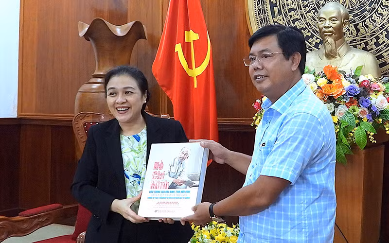 Cà Mau: Đối ngoại tốt giúp thêm nguồn lực phục vụ phát triển -0