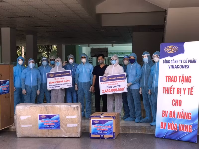 Chủ tịch UBND TP Đà Nẵng gửi thư tri ân đội ngũ y bác sĩ “chi viện”, “chia lửa” nơi tuyến đầu chống dịch -0