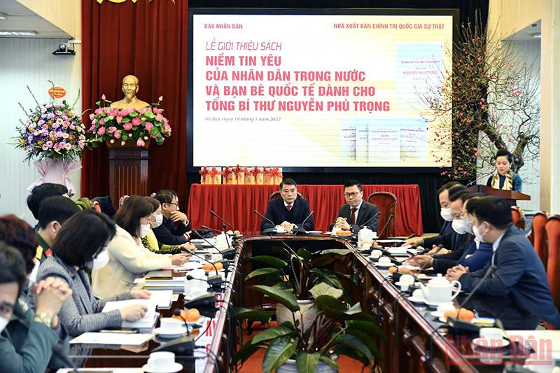 Quang cảnh buổi lễ giới thiệu sách. Giới thiệu cuốn sách “Niềm tin yêu của nhân dân và bạn bè quốc tế dành cho Tổng Bí thư Nguyễn Phú Trọng” -0