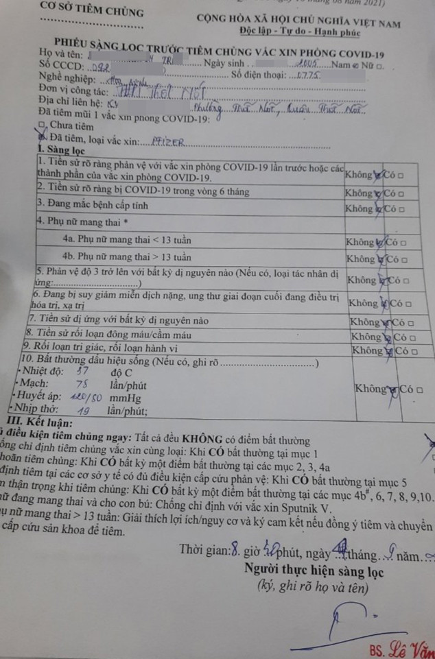 Phiếu sàng lọc tiêm chủng của một học sinh 16 tuổi ở Thốt Nốt được duyệt tiêm vaccine Pfizer. Cần Thơ làm rõ thêm 57 trường hợp tiêm vaccine cho người dưới 18 tuổi ở Thốt Nốt -0