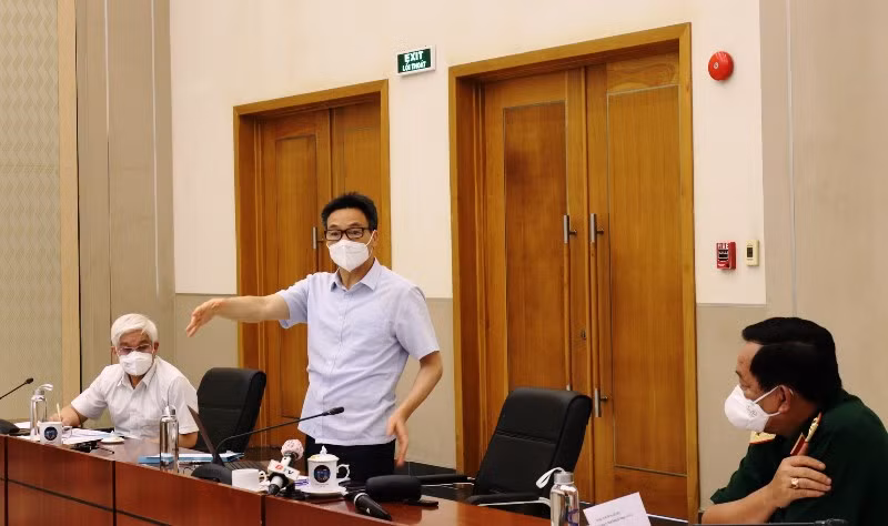 Phó Thủ tướng Chính phủ Vũ Đức Đam kiểm tra và làm việc với lãnh đạo tỉnh Bình Dương về công tác phòng, chống dịch Covid-19.