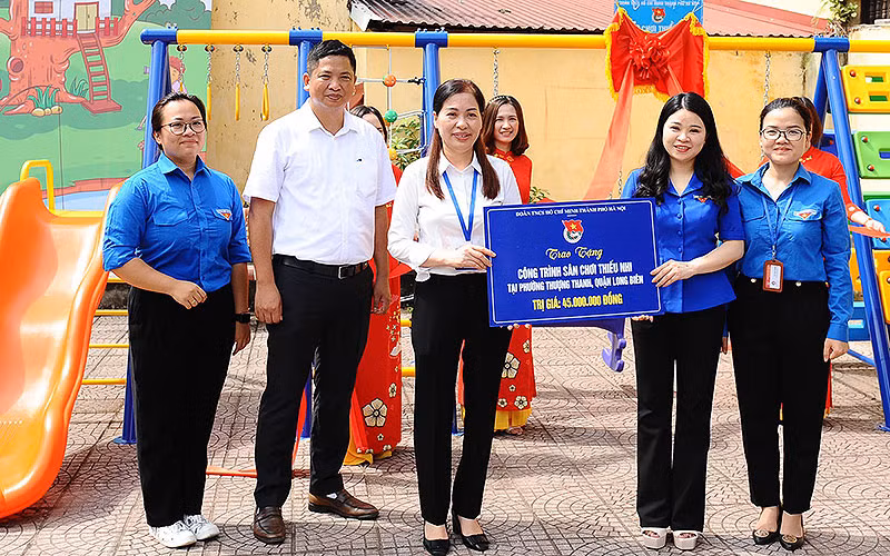 Đưa nhạc cụ dân tộc đến các trường trung học phổ thông ở Thủ đô -0